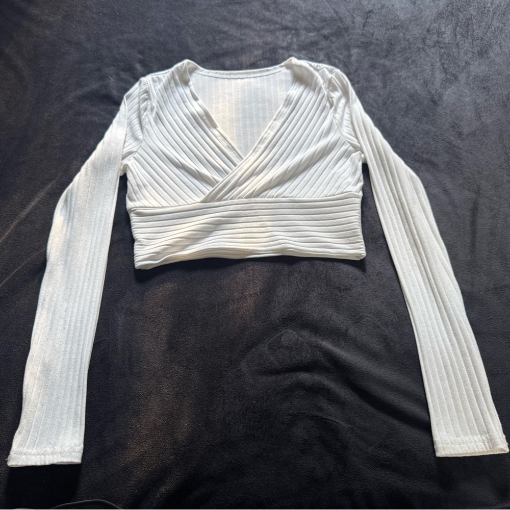 SHEIN White Ribbed Crop Top
